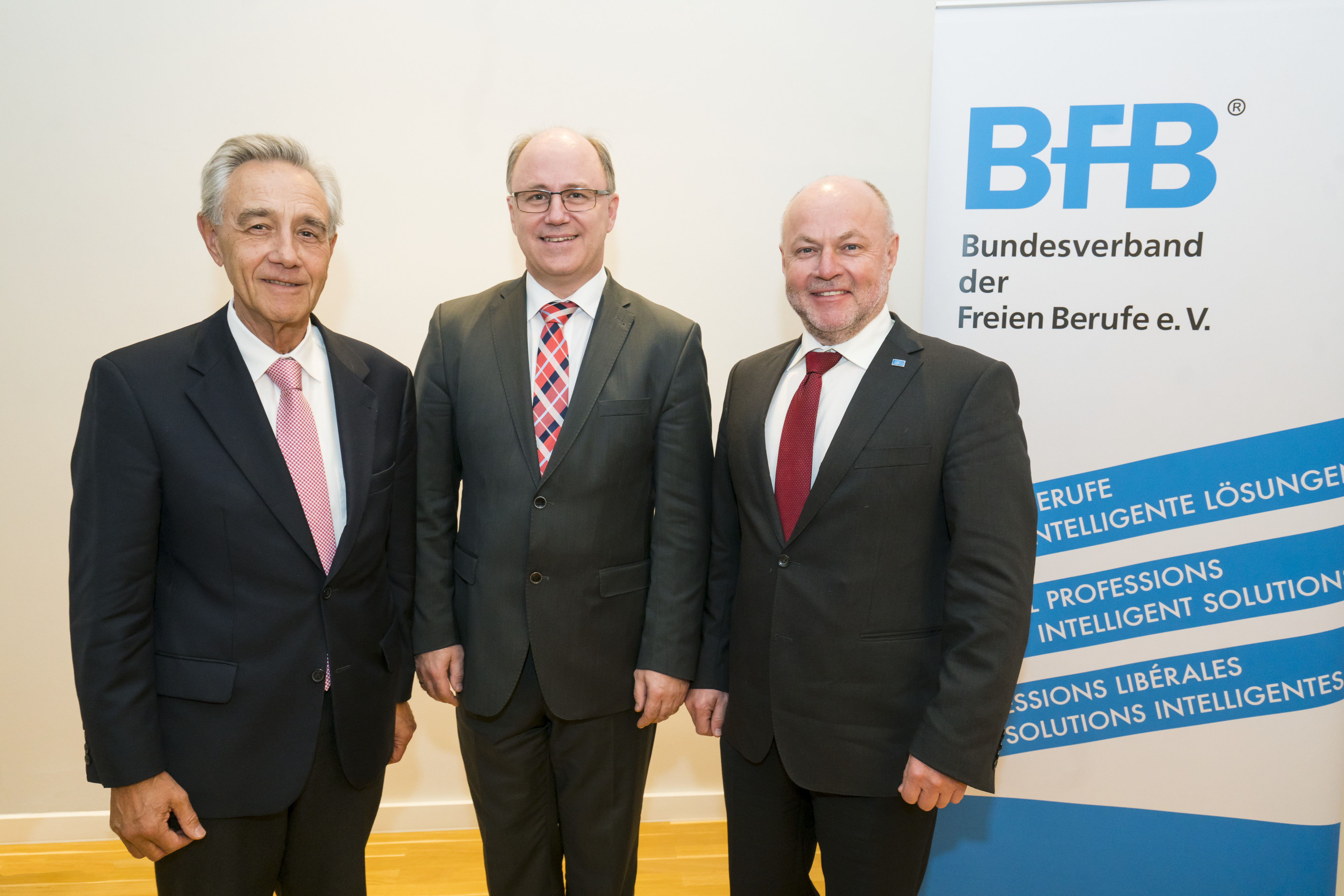 v.l.n.r. Dr. Horst Vinken, Präsident des BfB, Mag,. Kurt Frühwirth, BUKO-Präsident, DI Rudolf Kolbe, BUKO-Präsidiumsmitglied